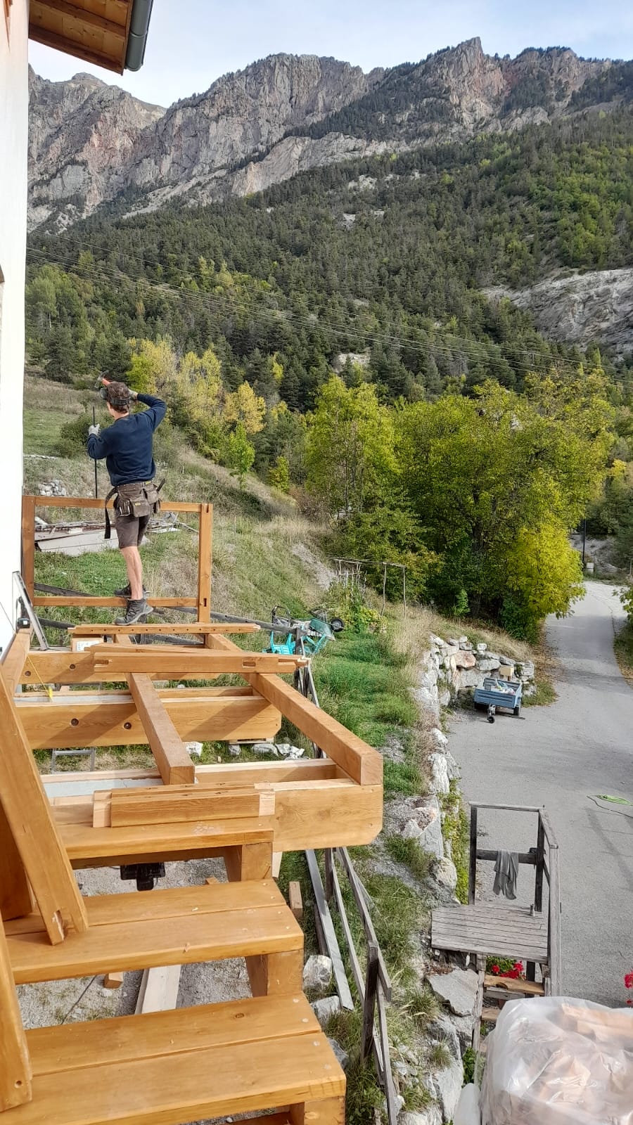 LTB Charpente, Loïc sur un échafaudage de chantier